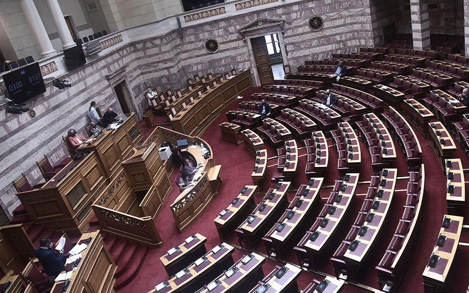 τροπολογία-για-ανάκληση-της-ελάχιστη-561446629