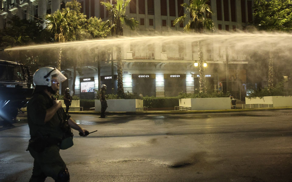 συγκέντρωση-αντιεμβολιαστών-25-προσαγ-561445642