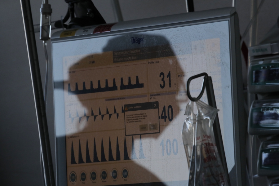 κορωνοϊός-δυσοίωνες-προβλέψεις-για-τ-561435229