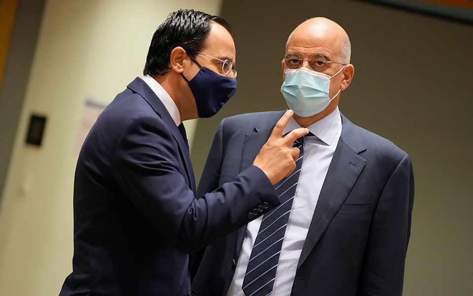 ν-δένδιας-από-κύπρο-οι-παράνομες-τουρκ-561441220