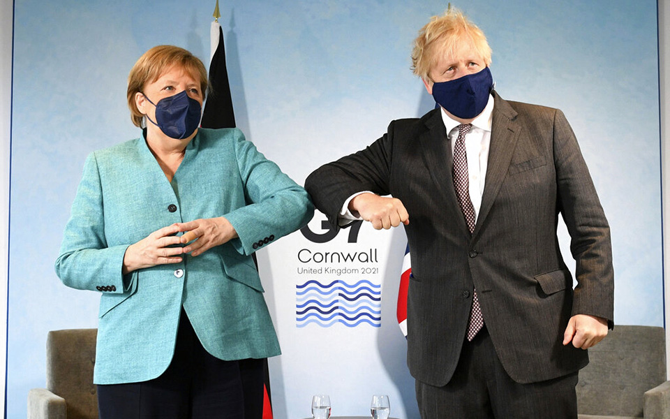 επίσκεψη-μέρκελ-στη-βρετανία-θα-μιλ-561419149