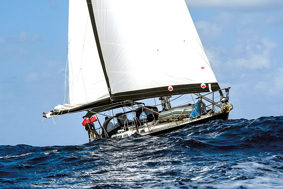 Κανείς δεν ξέρει τις ελληνικές θάλασσες όσο ο Ροντ & η Λουσίντα Χαϊκελ-1