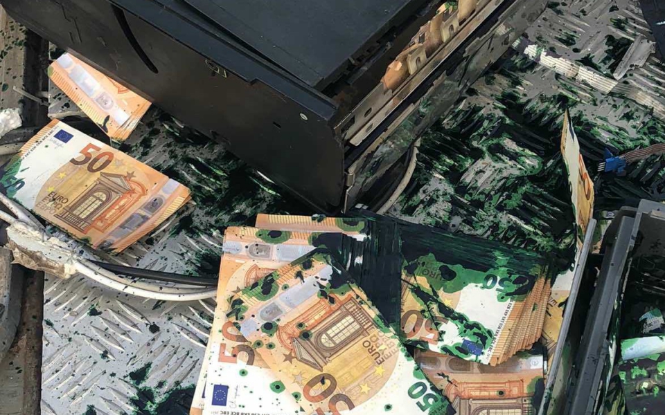 μεσσηνία-απόπειρα-ληστείας-σε-atm-οδηγή-561449251