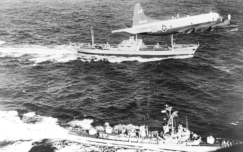 οταν-φτάσαμε-στο-χείλος-του-πυρηνικού-561421573