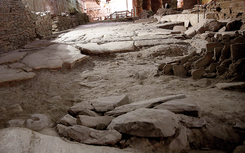 η-επόμενη-ημέρα-για-τα-αρχαία-της-βενιζ-561419155