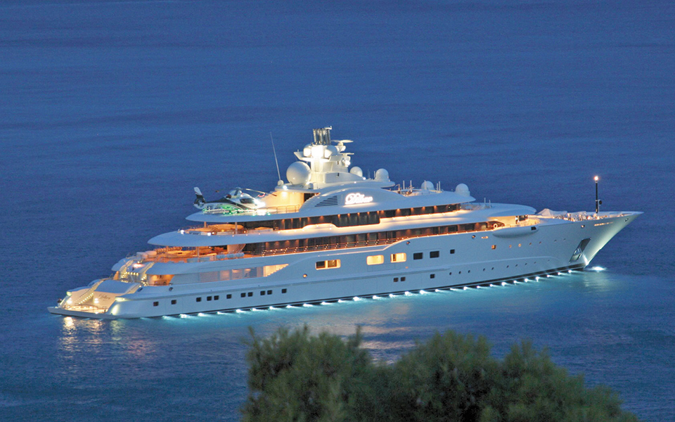 Κορυφαίος προορισμός για super yachts η Ελλάδα-1