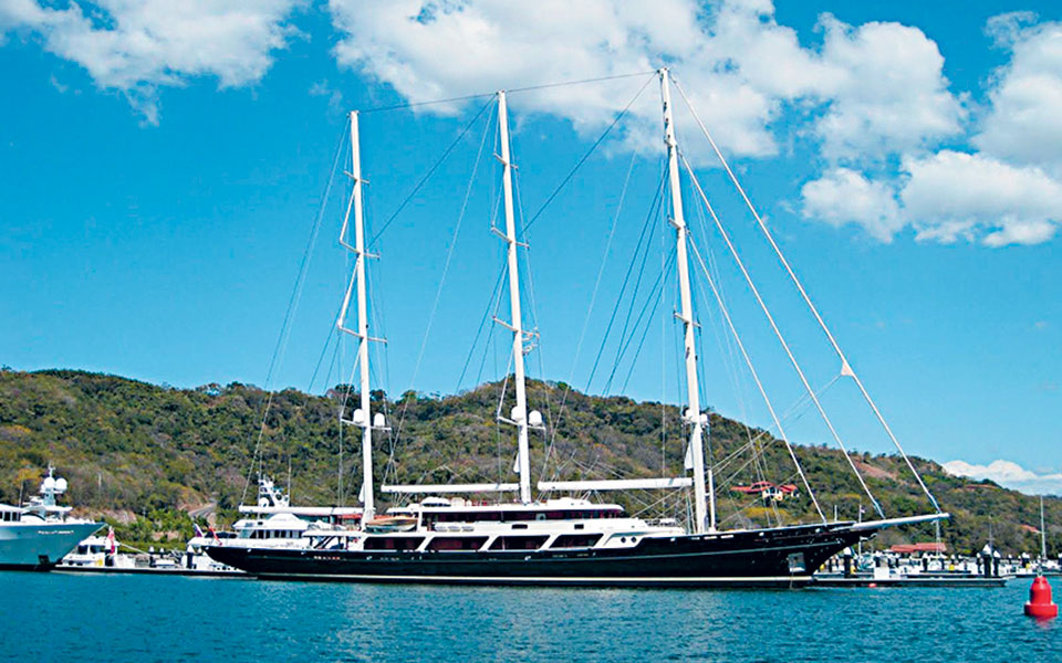 γεύμα-διεθνών-προσωπικοτήτων-στην-αν-561423790