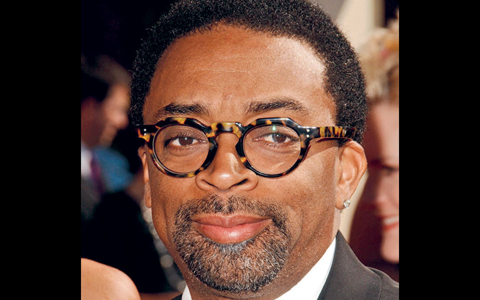 πρόσωπα-της-τρίτης-561423319