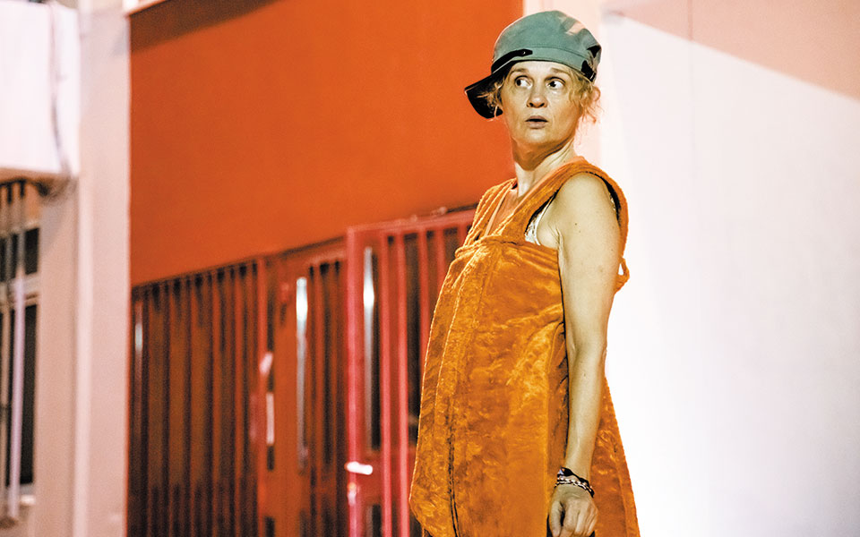 Oι ποιητές θα σώσουν την πόλη…-1