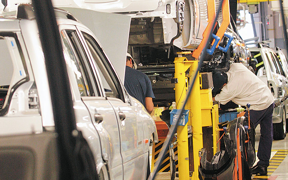 πτώση-λόγω-ανησυχιών-για-την-ανάκαμψη-561424381