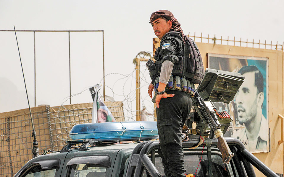 ατμόσφαιρα-πανικού-στο-αφγανιστάν-561424405