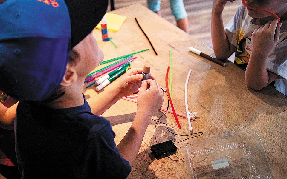 καλοκαίρι-στην-πόλη-με-δωρεάν-δράσεις-561426010