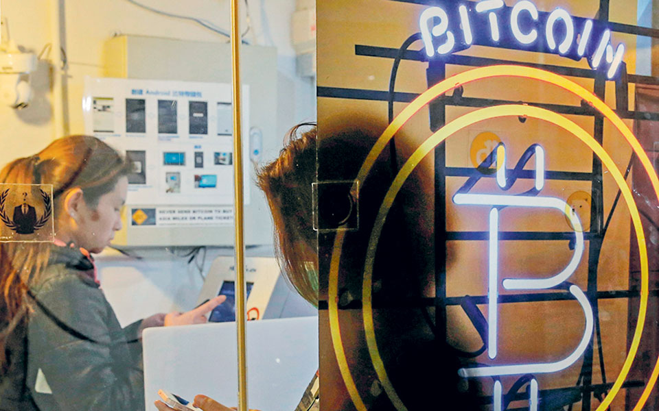 επενδυτές-ζητούν-αποζημιώσεις-από-το-bin-561431932