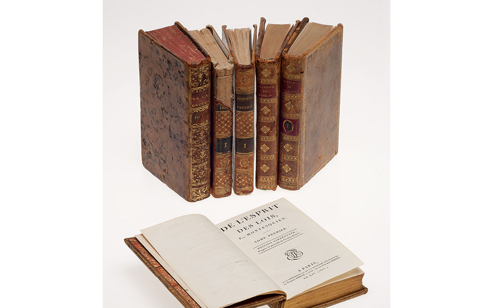 Η Άνδρος τιμά τον Θεόφιλο Καΐρη και τη λόγια αδελφή του Ευανθία με μία έκθεση-2