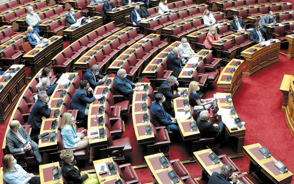 το-νέο-ασφαλιστικό-άμεσα-στη-βουλή-561435652