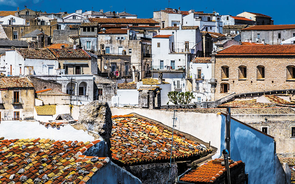 νότια-ιταλία-ζητούνται-κάτοικοι-επί-π-561435415