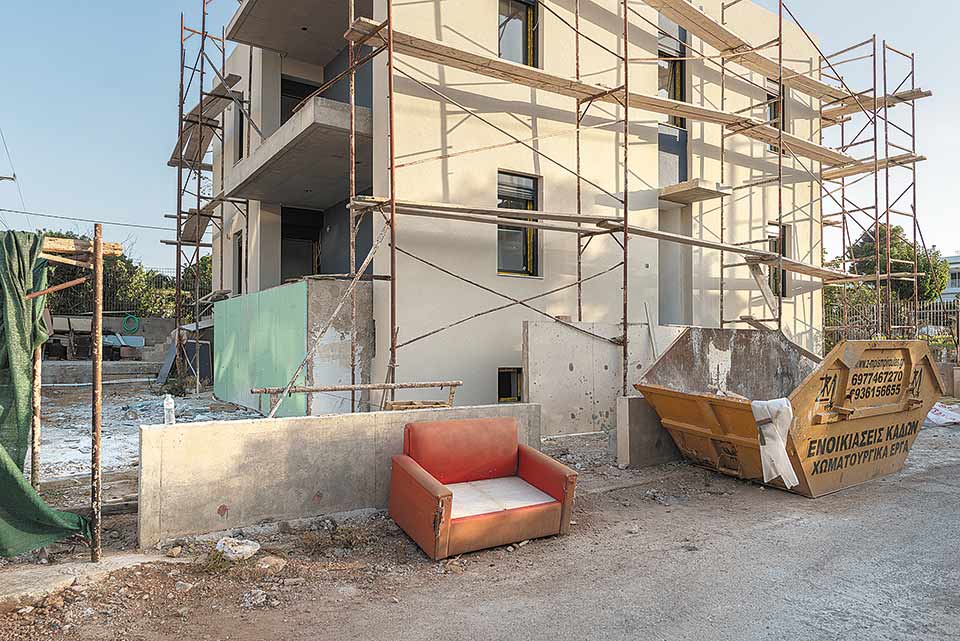 Τρία χρόνια μετά την πυρκαγιά στο Μάτι: Ακόμη κλείνουν πληγές-2