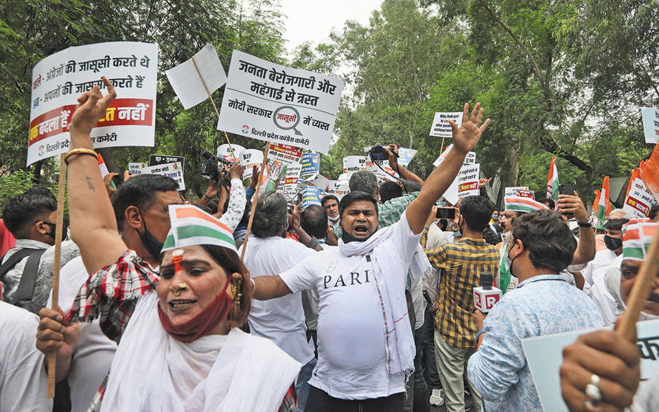 κατασκόπευαν-τον-μακρόν-και-ακόμη-13-ηγέ-561440407