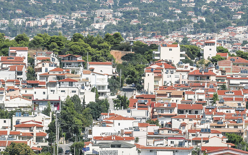 αναστολές-και-λουκέτα-μειώνουν-τον-εν-561440365