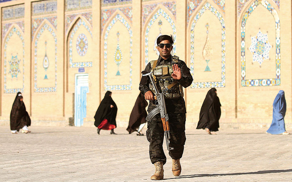 ευρω-φρένο-σε-προσφυγικές-ροές-561442990