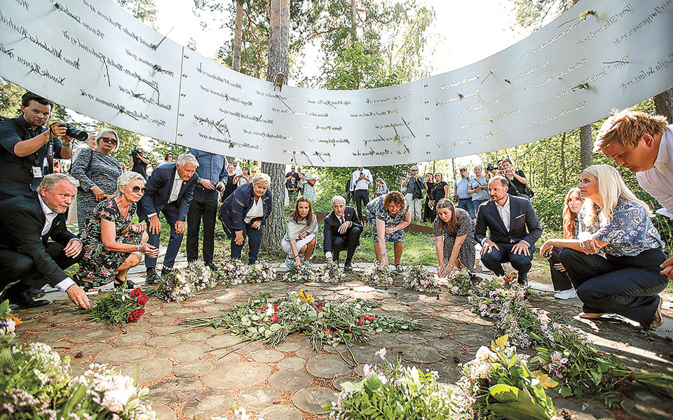 η-νορβηγία-θυμάται-και-μάχεται-το-μίσο-561442960