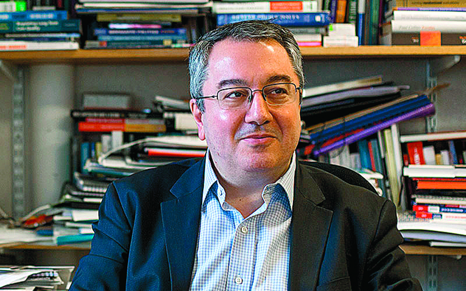 μόσιαλος-για-πανδημία-οι-τρεις-αβεβαι-561445078