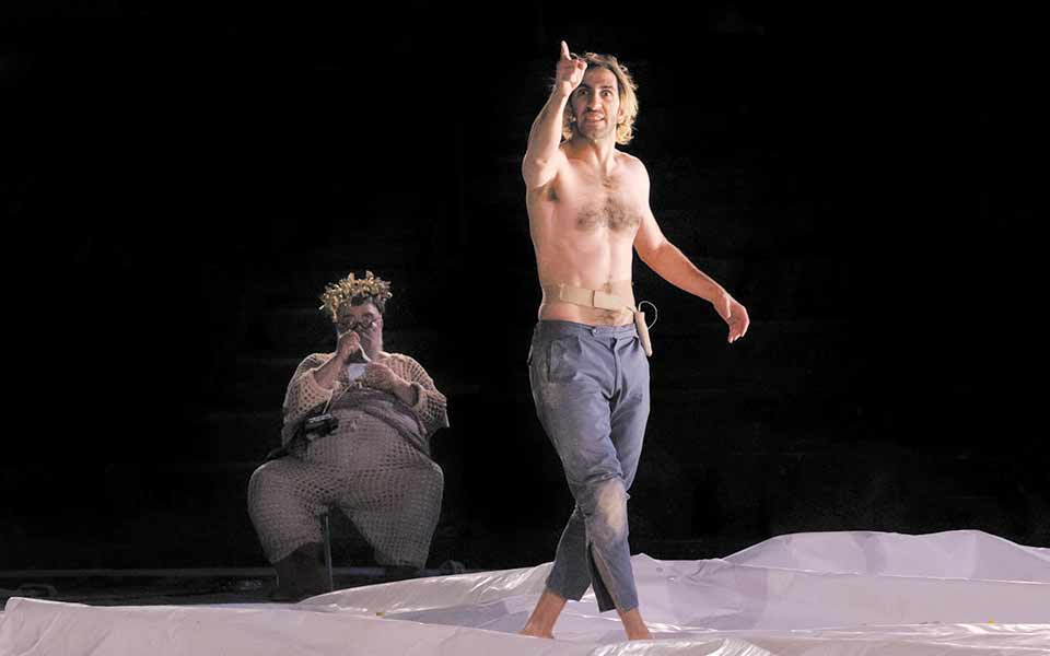 μάθημα-φρέσκου-θεάτρου-με-ένα-αποσπασ-561447883