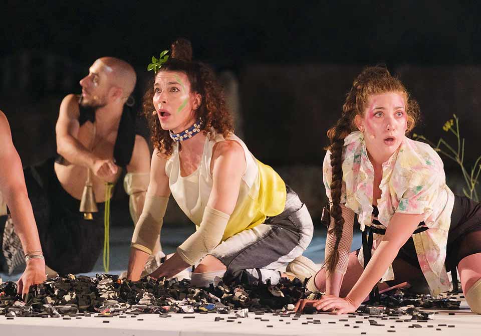 Μάθημα φρέσκου θεάτρου με ένα αποσπασματικά σωζόμενο σατυρικό δράμα-2