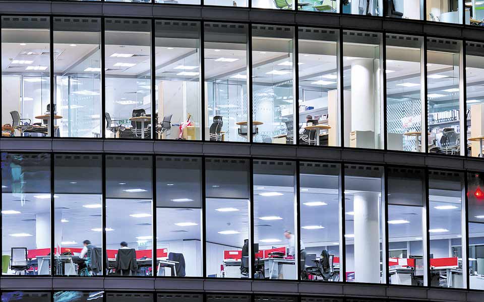 υποχρεωτικό-εμβολιασμό-ζητούν-εταιρ-561447289