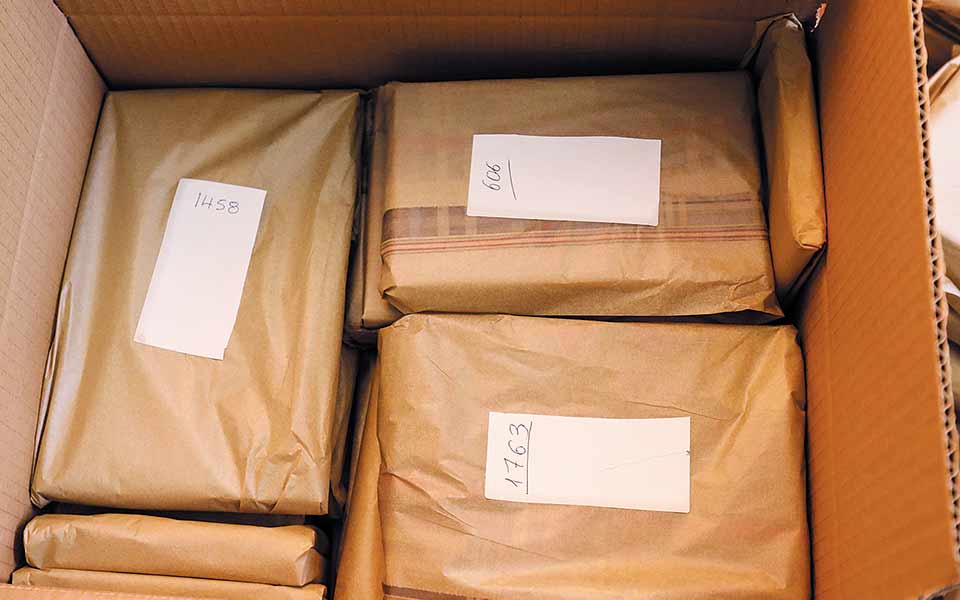 Εν πλω προς Λευκωσία 3.000 σπάνια και πολύτιμα βιβλία-2