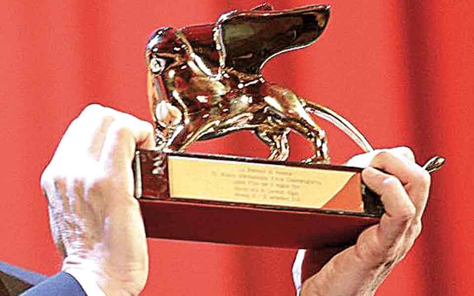 το-σινεμά-βρυχάται-με-το-λιοντάρι-τη-561448402