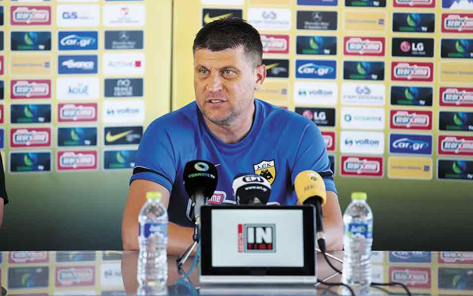 αγχος-και-βελέζ-δοκιμάζουν-την-αεκ-561449734