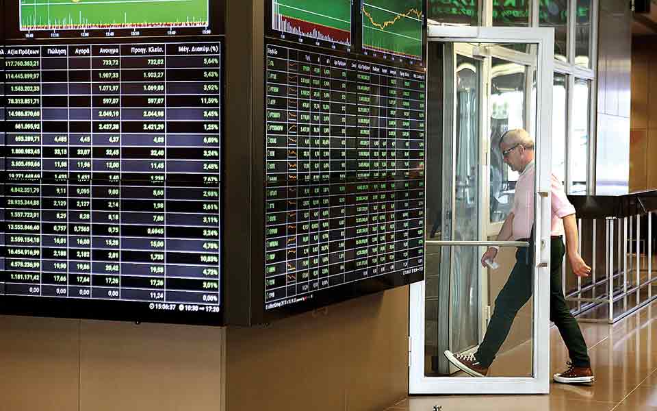 ξεπέρασε-τις-880-μονάδες-ο-γ-δ-βάζει-στοί-561450928