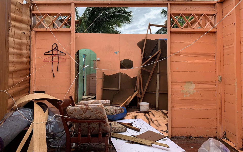 Τροπική καταιγίδα: Η Έλσα σκότωσε τρεις ανθρώπους, ανεβαίνει στη Φλόριντα (εικόνες)-4