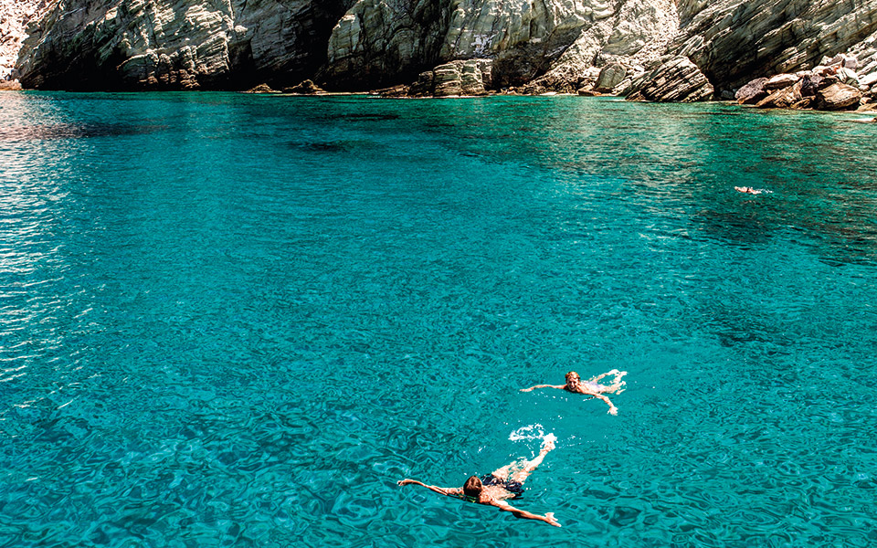 τα-μυστικά-της-φολεγάνδρου-561447754