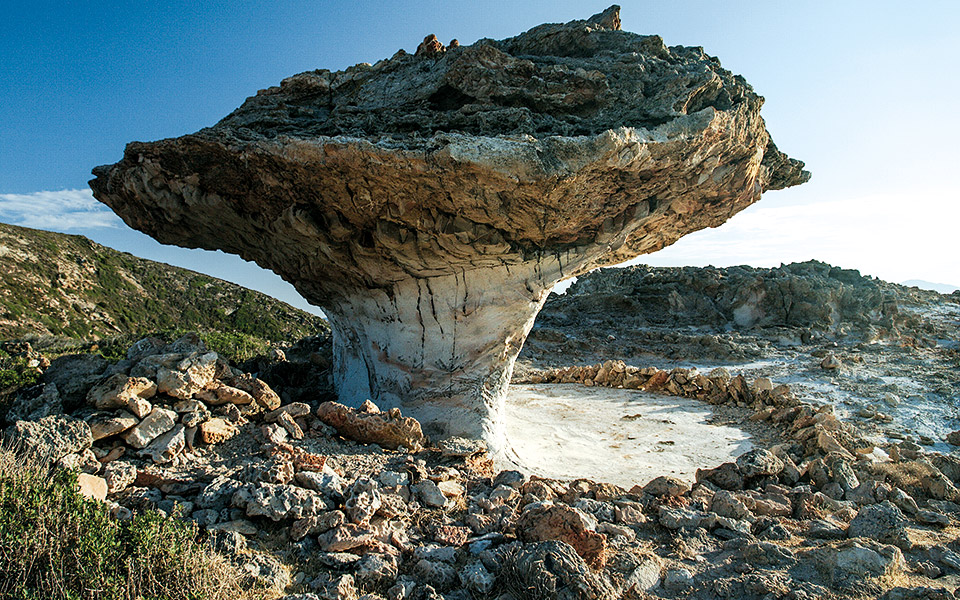 κίμωλος-αυθεντικό-διαμάντι-561447751