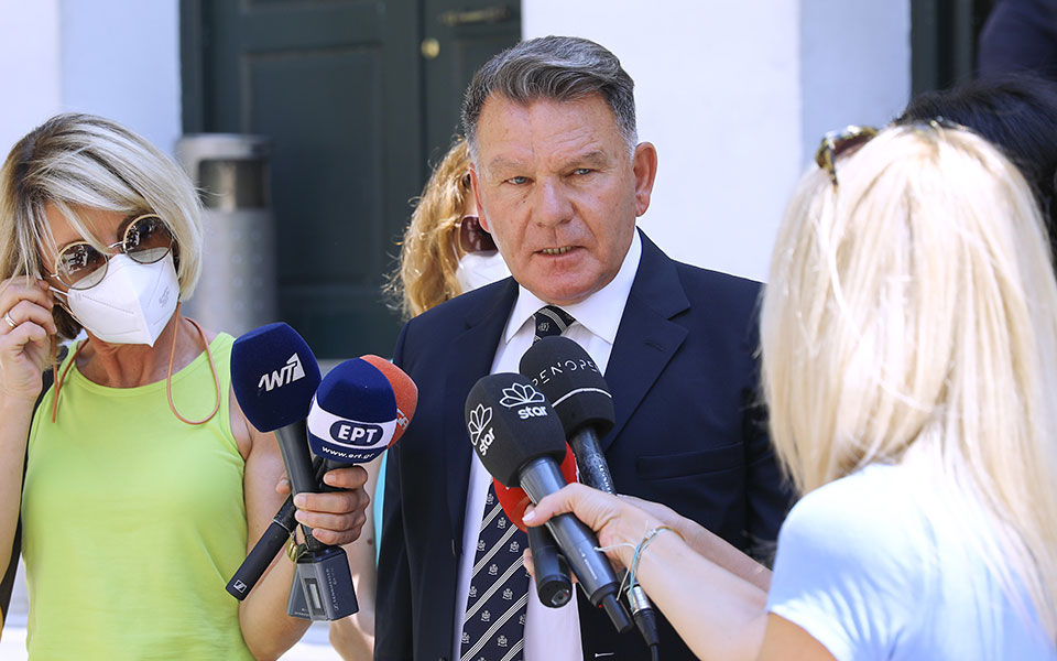 δημήτρης-λιγνάδης-αρνήθηκε-να-απαντή-561426601