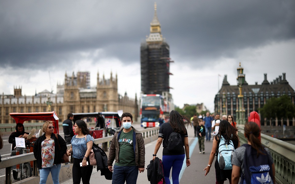 κορωνοϊός-στο-μικροσκόπιο-μια-πιο-μετ-561446278