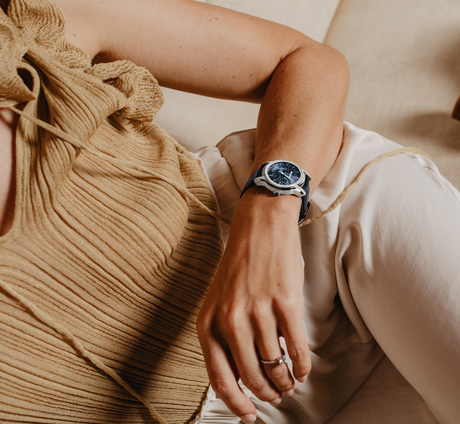 Ο ένας δείκτης του AUDEMARS PIGUET Millenary Frosted Gold Philosophique-7