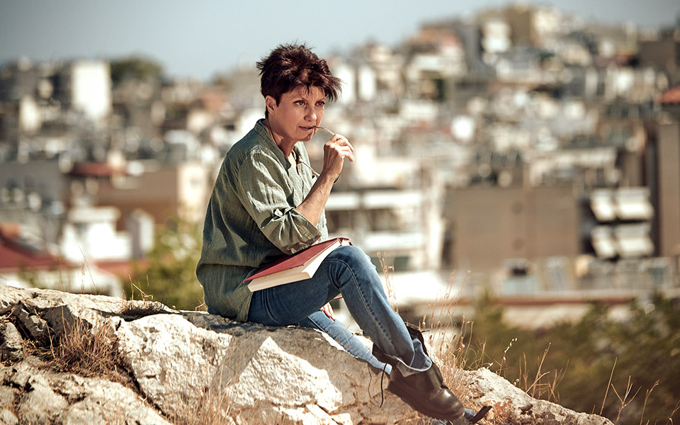 μοντέρνοι-καιροί-ένα-νέο-θέατρο-ανο-561451129