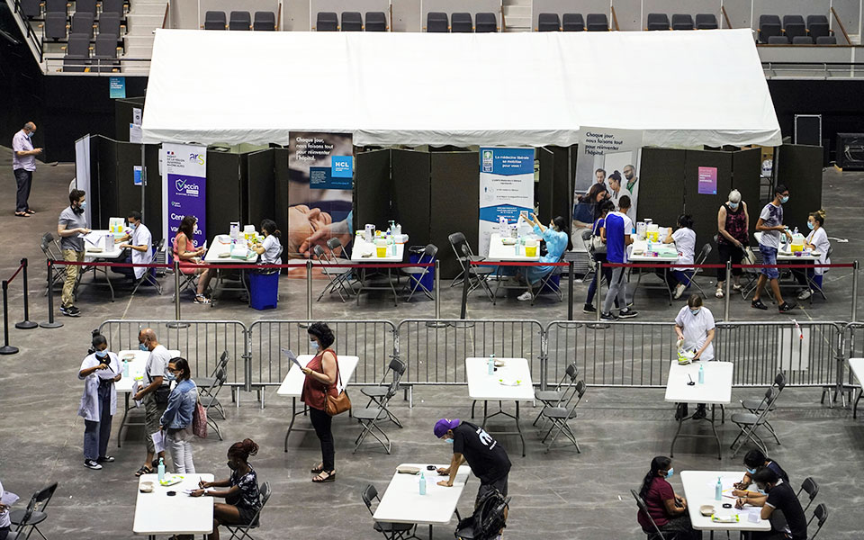 άνω-κάτω-ο-πλανήτης-από-τη-μετάλλαξη-δ-561425884