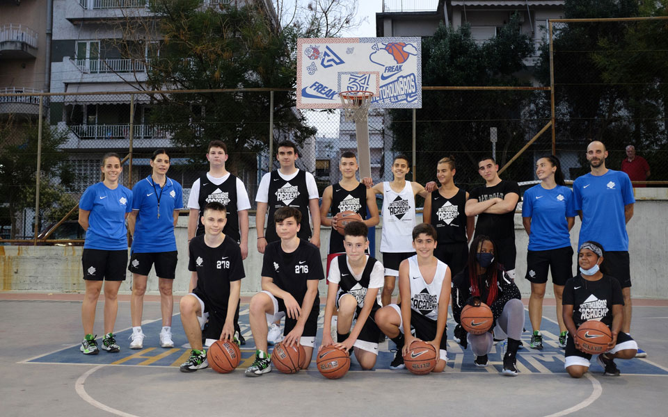 antetokounbros-academy-το-καλοκαιρινό-ζέσταμα-μιας-νέα-561441562