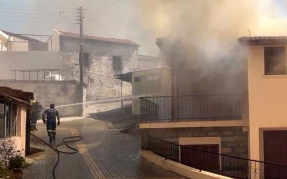 ν-αναστασιάδης-για-πυρκαγιά-στην-κύπρ-561421906