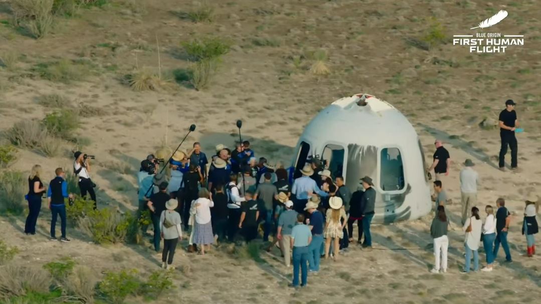 Tο διαστημικό ταξίδι του Tζεφ Μπέζος: Live η εκτόξευση-10