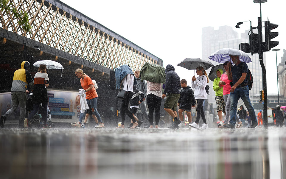 βρετανός-επιδημιολόγος-πιθανόν-να-πλ-561447352