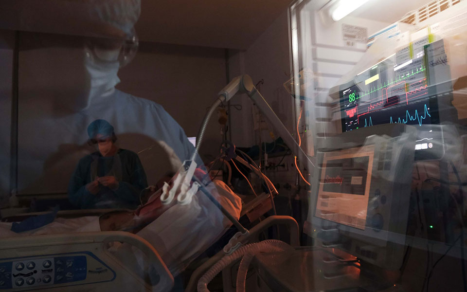 κορωνοϊός-801-νέα-κρούσματα-6-θάνατοι-173-δι-561422764