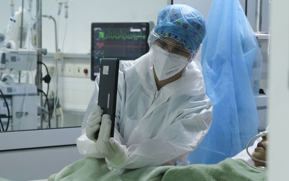 κορωνοϊός-1-465-κρούσματα-5-θάνατοι-142-διασω-561429772