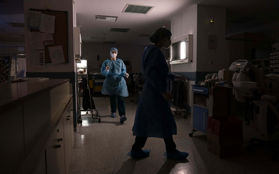 Γιάννης Πρασσάς: Το πραγματικό δίλημμα είναι «εμβόλιο ή ιός»-2