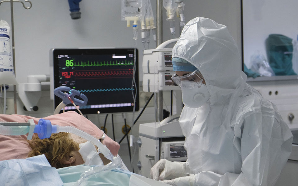 γκάγκα-στα-32-έτη-ο-μέσος-όρος-ηλικίας-τω-561434704