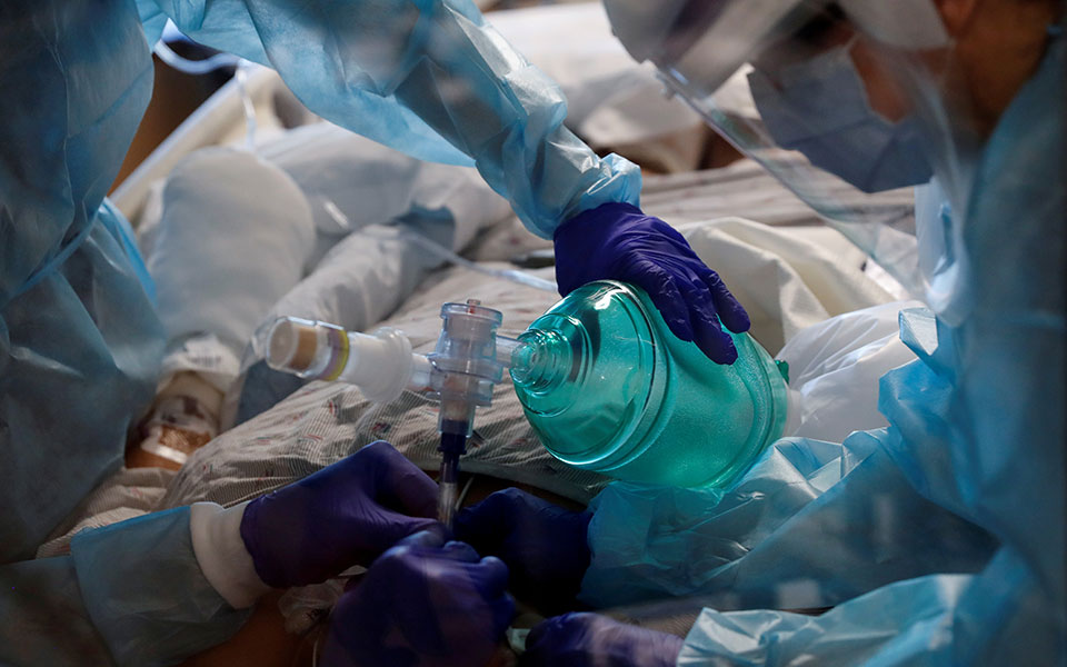 ανεμβολίαστο-το-99-των-διασωληνωμένων-κ-561422593